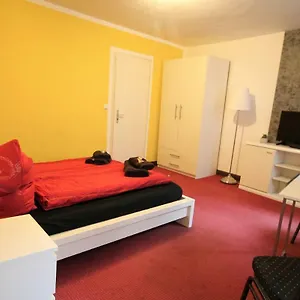sleep-in-hamburg-st-pauli.hamburg-hotels-de.com/